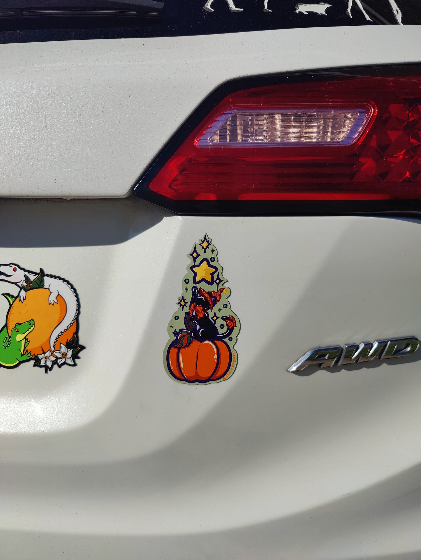 Pumpkin Witch Cat 5" Car Magnet
