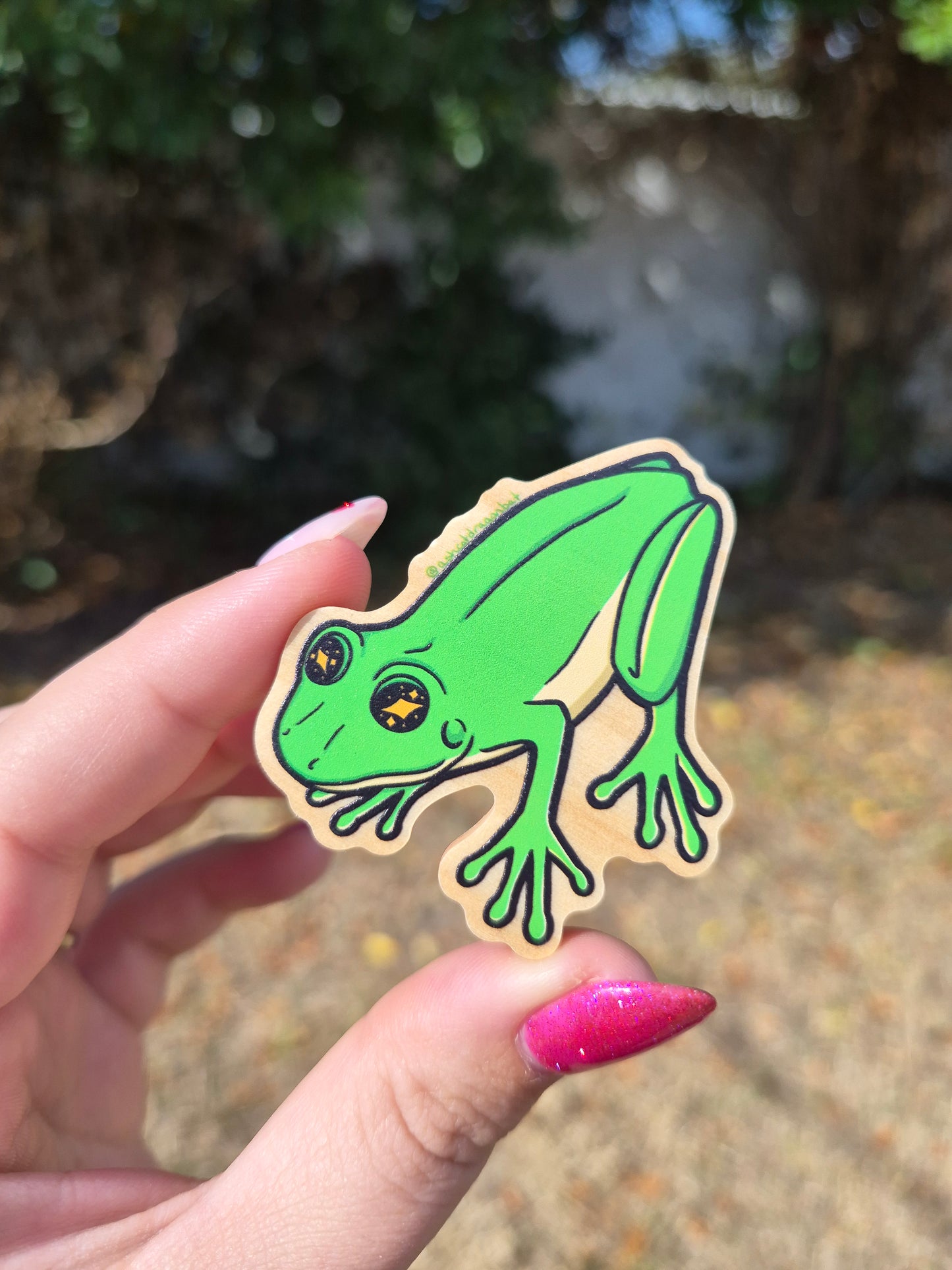 Green Tree Frog 2" Wooden Pin